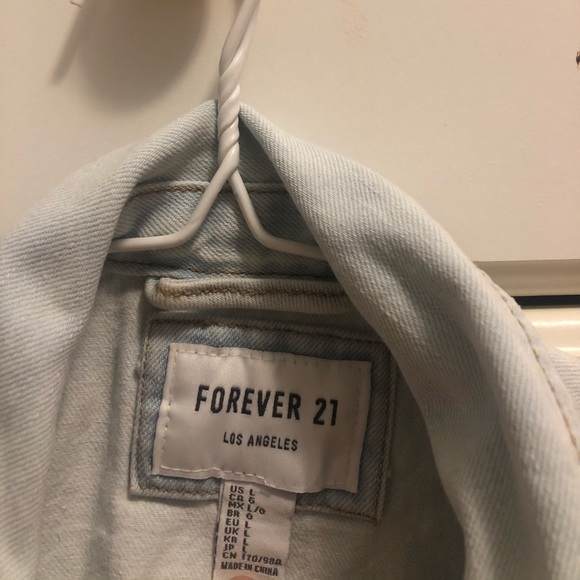 light washed denim jacket - Picture 2 of 2